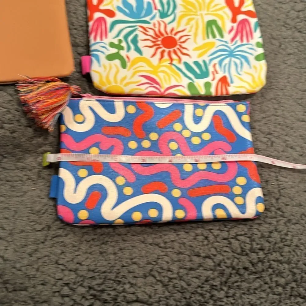 Ipsy Bagd Makeuo Cosmetic Zip Bag